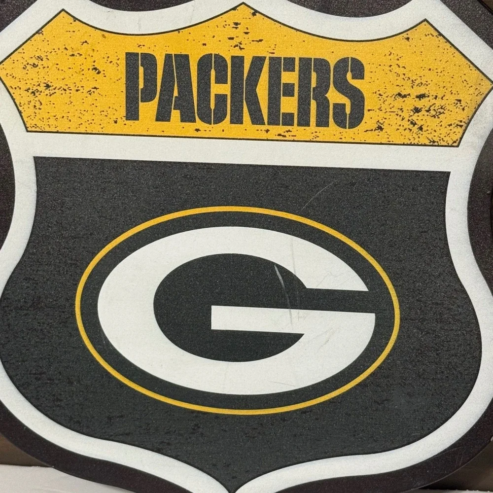 FOCO Green Bay Packers Shield Metal Sign Wall Decor NFL Logo Green Gold NEW